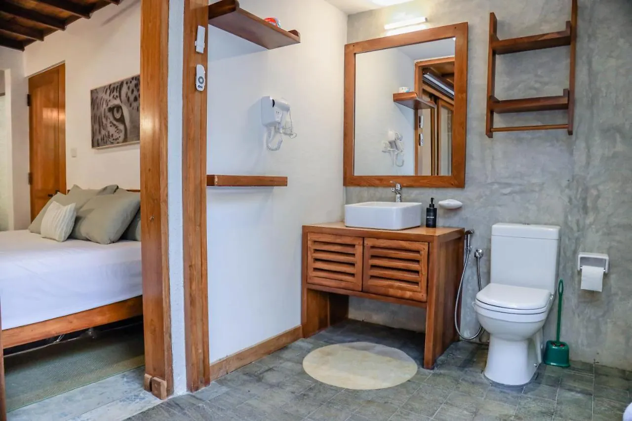 Tranquilisle Hotel Kandy 0*,