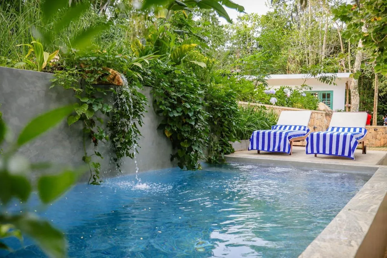 Tranquilisle Hotel Kandy 0*,