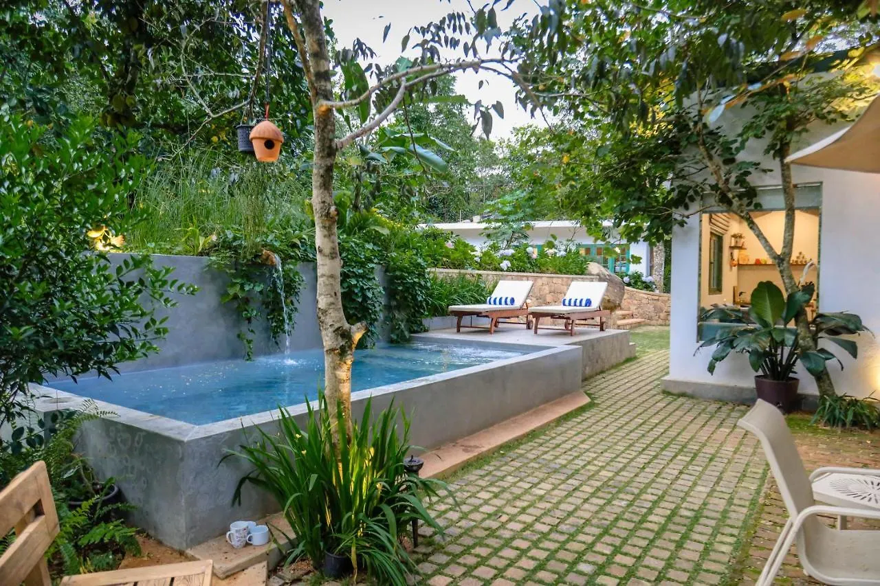 Tranquilisle Hotel Kandy 0*,